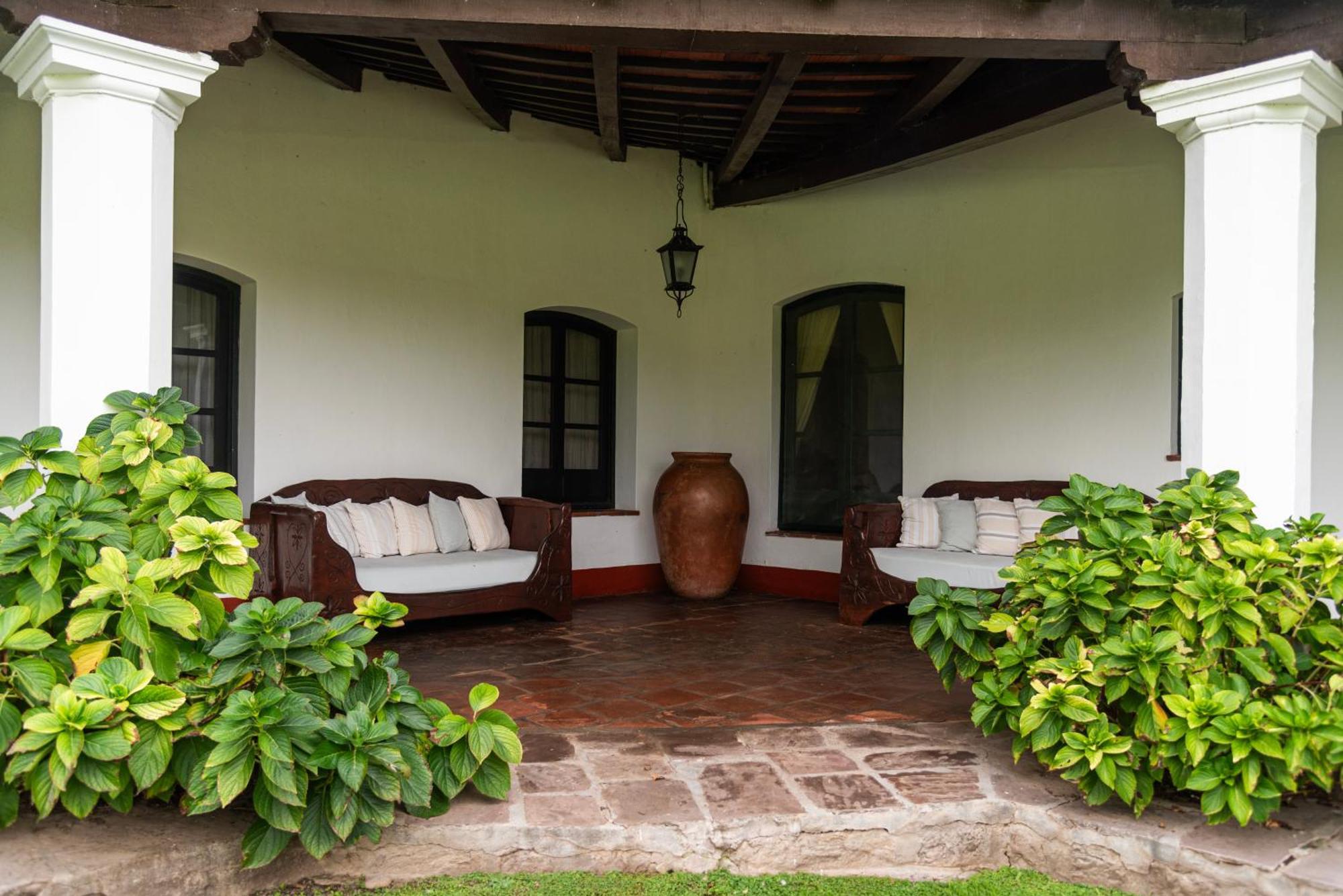 Patios De Cafayate Hotel Bagian luar foto